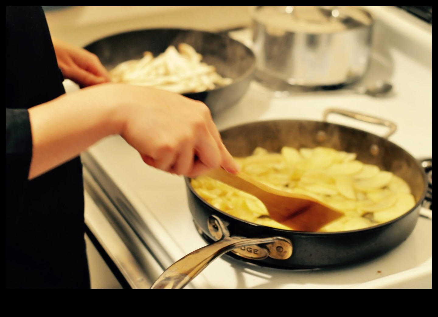 Eleganță de casă Cum să aduci stil simplu în gătitul de zi cu zi 5 Eleganță de casă: infuzând stil în gătitul de zi cu zi acasă