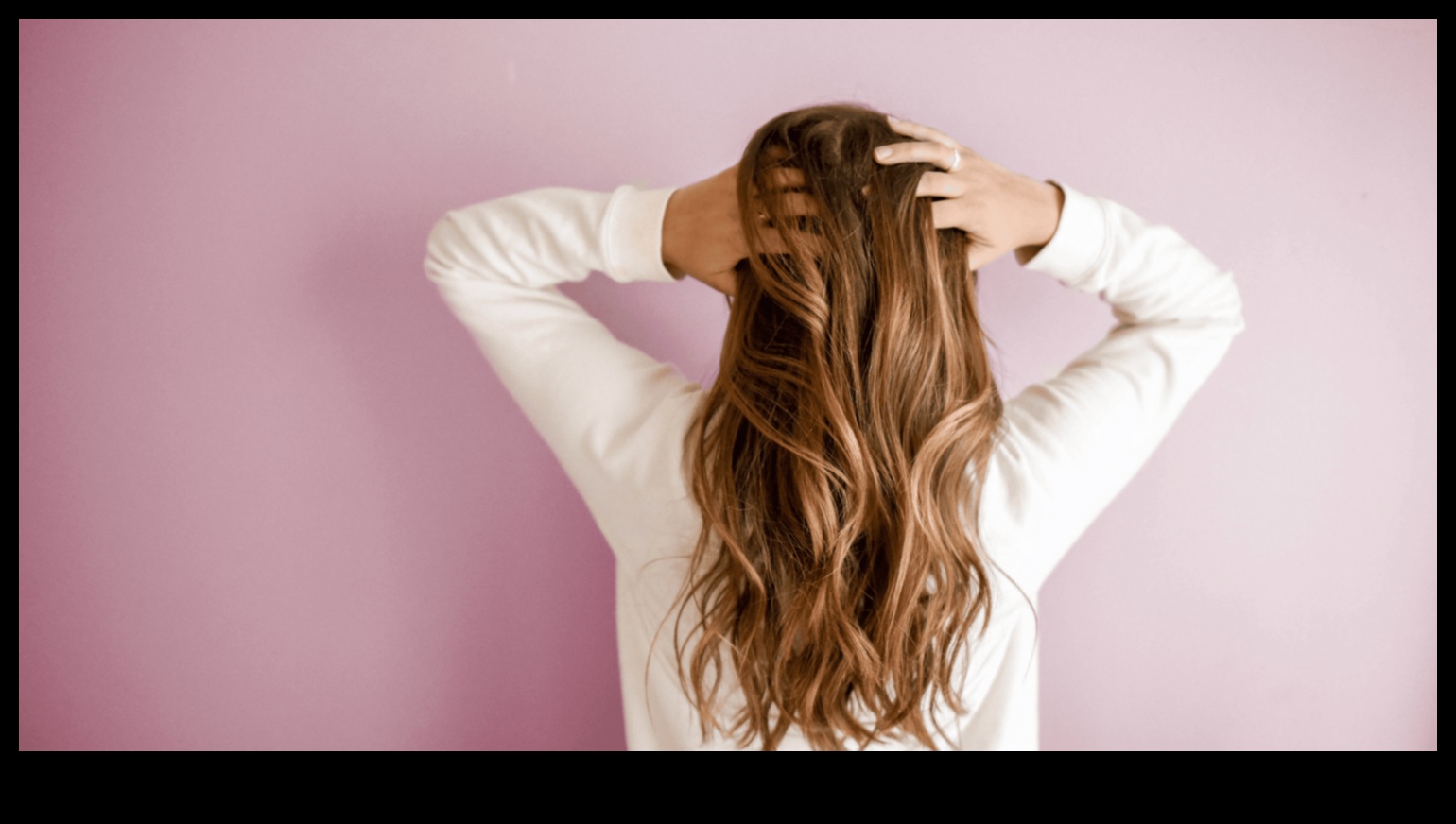 Păr blond, îngrijire puternică: hrănește-ți pletele pentru rezistență