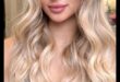 Champagne Blonde Elegance: Coafuri de sărbătoare pentru toate ocaziile